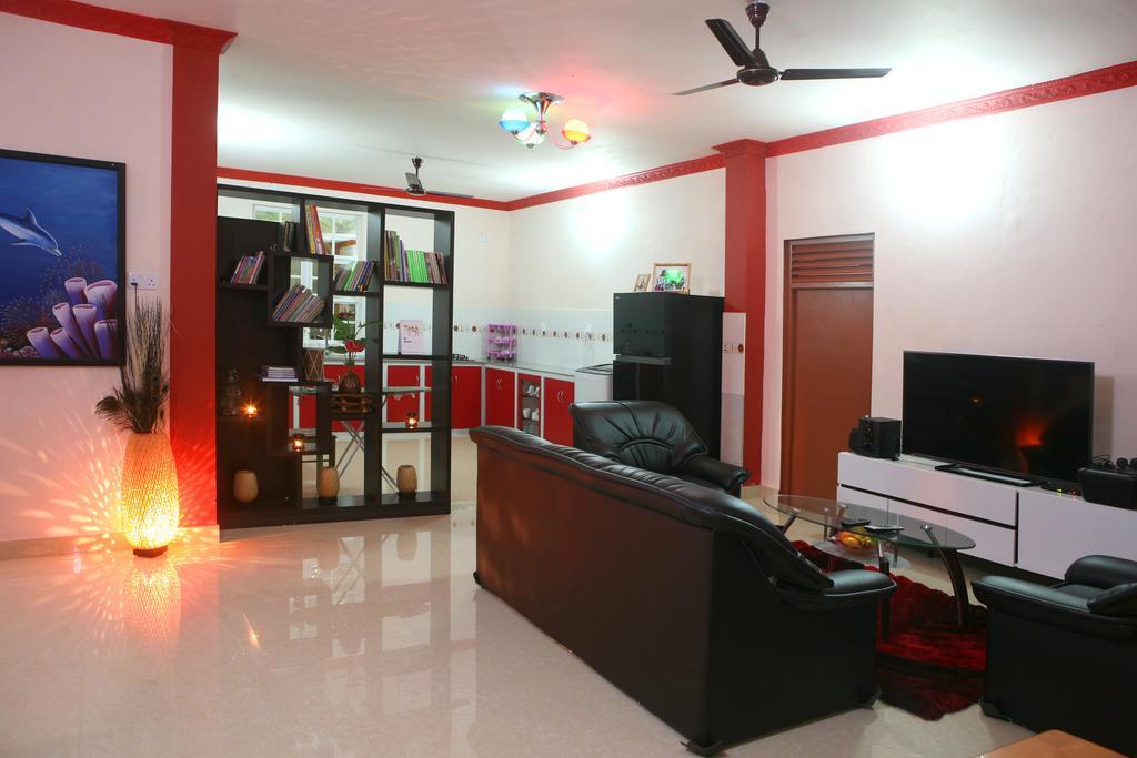 Equa Reef Maldives Hotell Addu City Exteriör bild