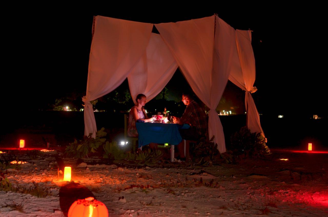 Equa Reef Maldives Hotell Addu City Exteriör bild